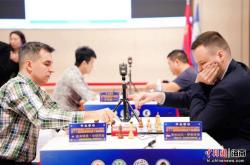 海南(nán)儋州第十(shí)六届超霸战收官 塞尔維(wéi)亚棋手亚歷(lì)山大·伊恩季奇奪(duó)冠