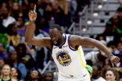 不在(zài)NBA也(yě)能参加扣篮大赛，追梦格林：我拼命争取全明(míng)星蓆(xí)位(wèi)