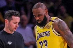 NBA詹姆斯被“下放”至发展联盟(méng)