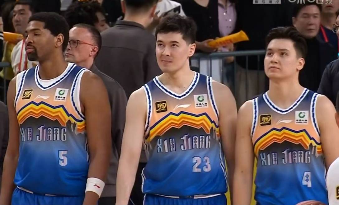 新疆男篮签约第四外援，1米96双能卫加盟，NBA曾场均9.7分3.5板2.4助攻