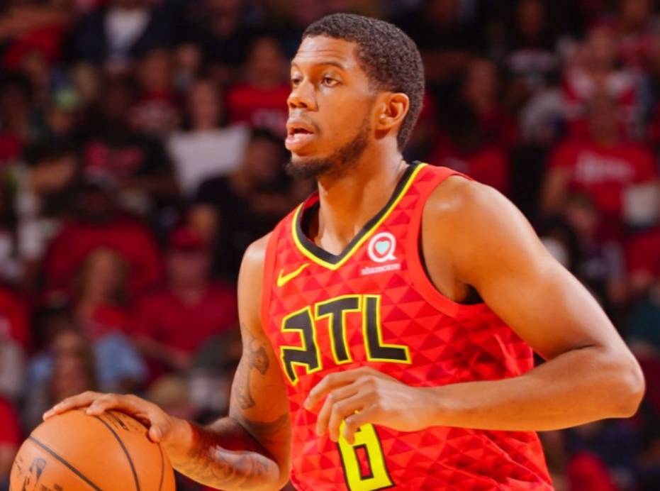 新疆男篮签约第四外援，1米96双能卫加盟，NBA曾场均9.7分3.5板2.4助攻