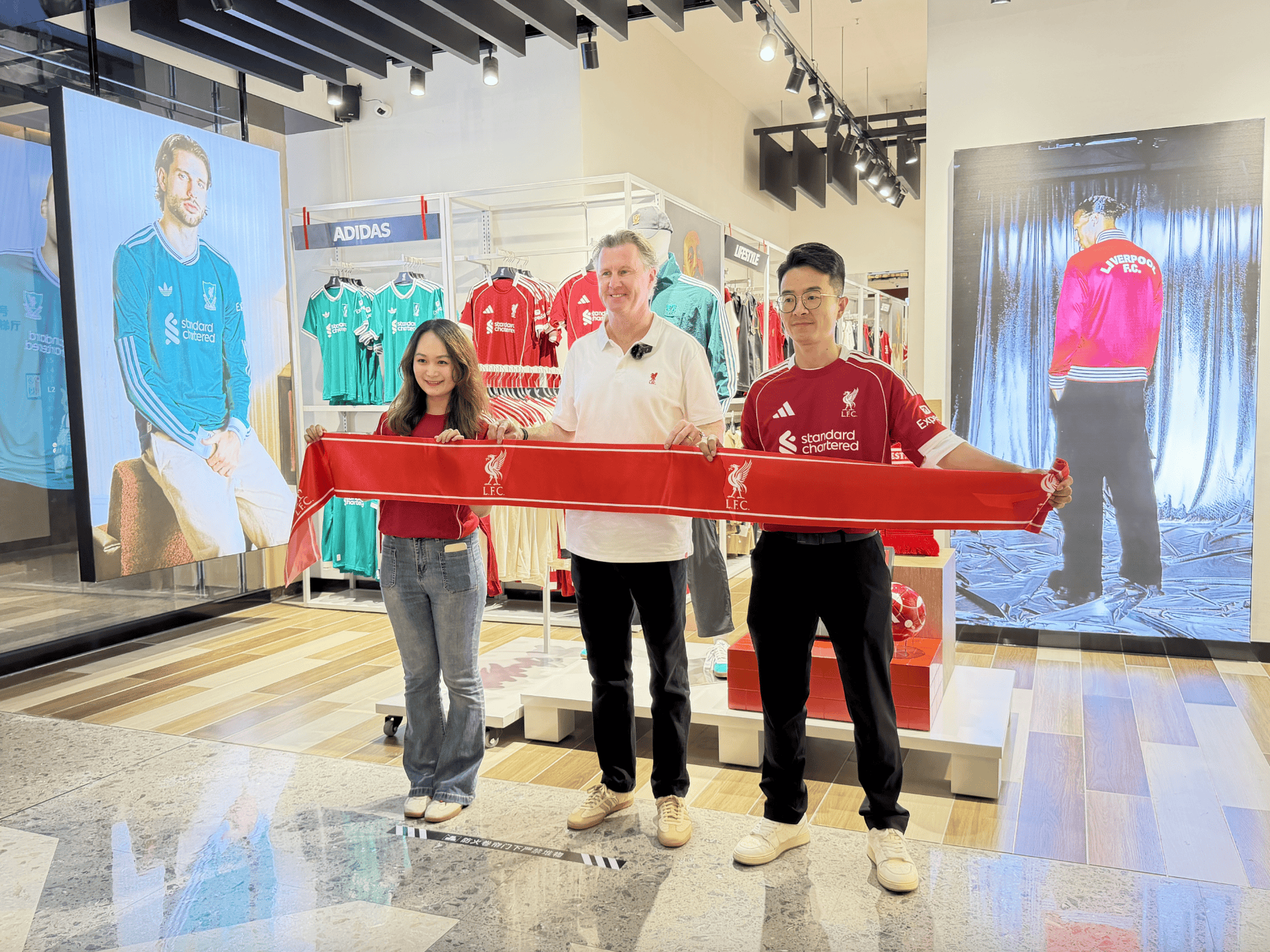利物浦足球俱乐部官方商店广东首店登陆深圳