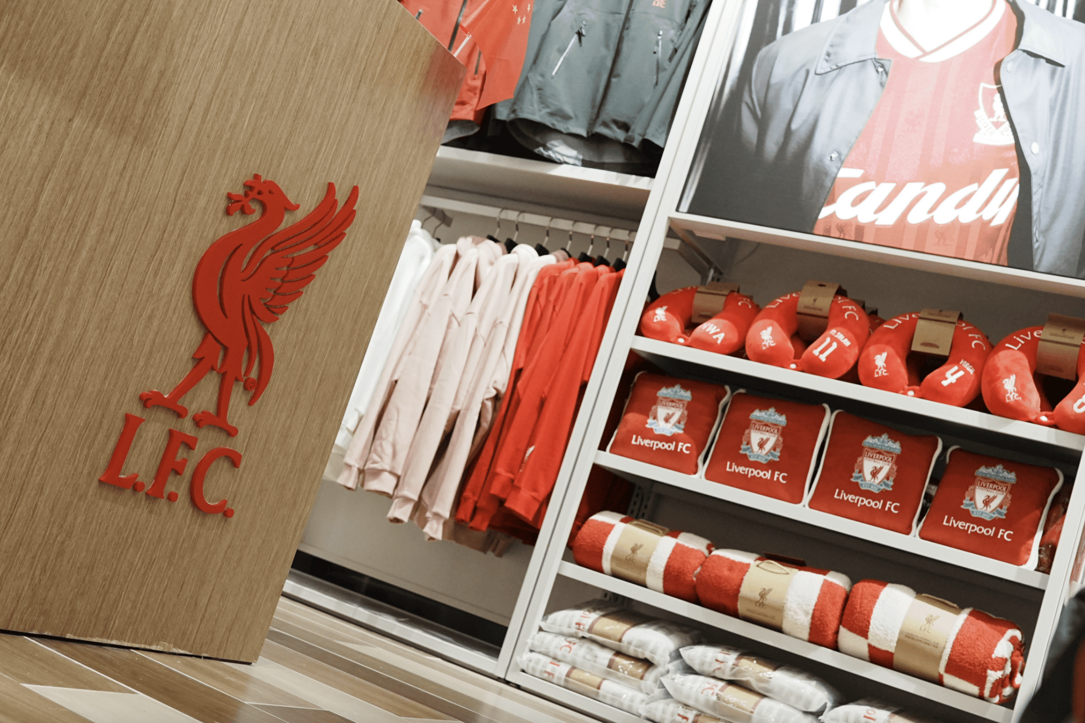 利物浦足球俱乐部官方商店广东首店登陆深圳