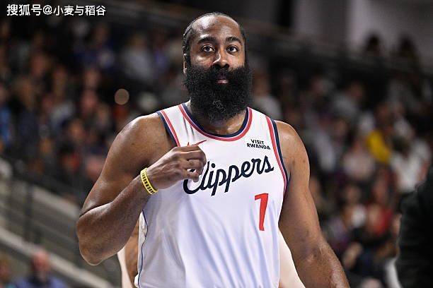 整个夏天都荒废了？哈登这样的状态怕是会影响到快船的战绩？