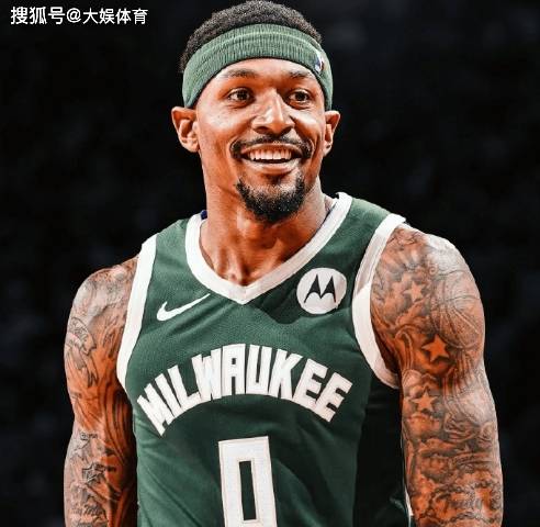 新赛季太阳队战绩如何不知道，但是布克的数据一定会非常漂亮