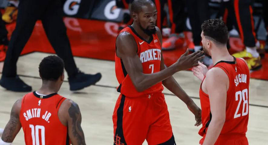 火箭队实力暴露缺陷，阿尔佩伦-申京时代的挑战