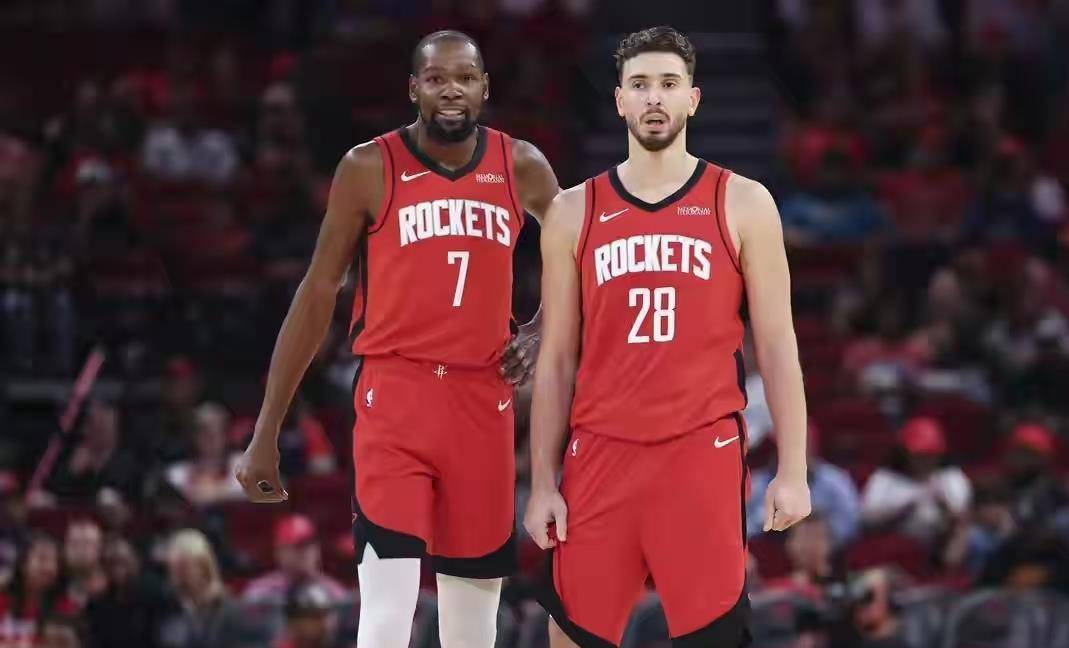 NBA全明星预测引争议，詹姆斯哈登双双落选，文班亚马替补不冤