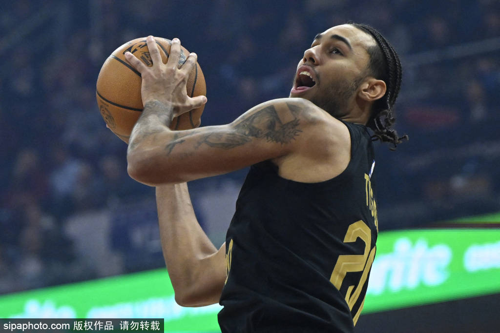 克利夫兰骑士主场迎战夏洛特黄蜂，力求终结三连败